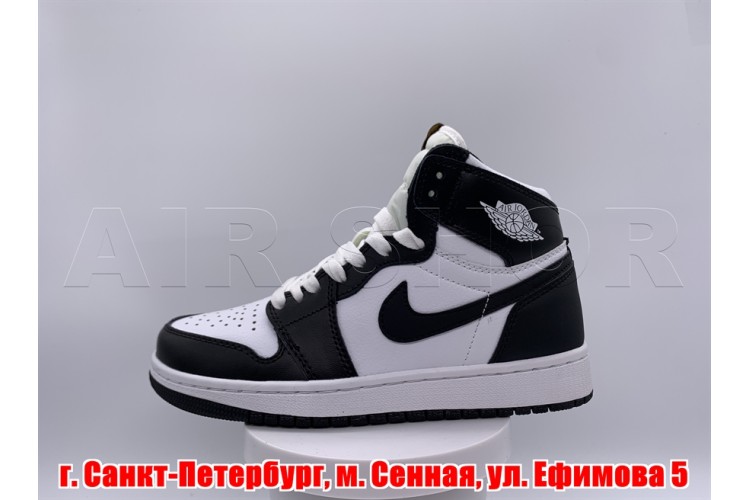 Nike Air Jordan 1 mid black white